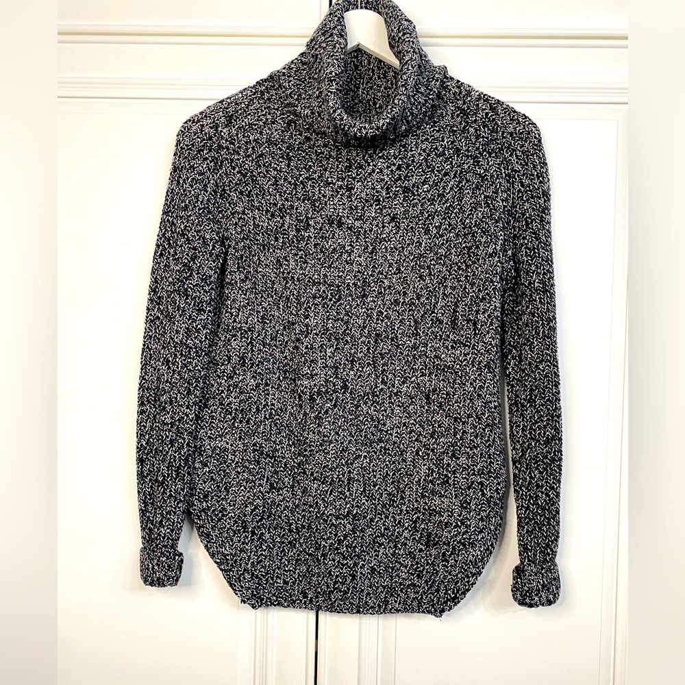 Silence & Noise Woman’s XS Black/Grey Marled Cowl Neck Sweater Rounded Bottom